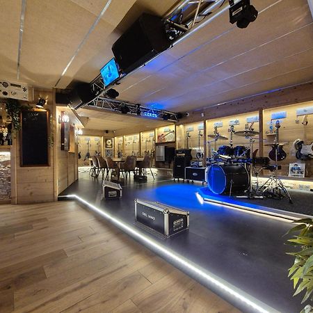 Orchamps-Vennes Del Vino Bar A Vin & Guitares Appartement Sauna Terrasse Garage المظهر الخارجي الصورة