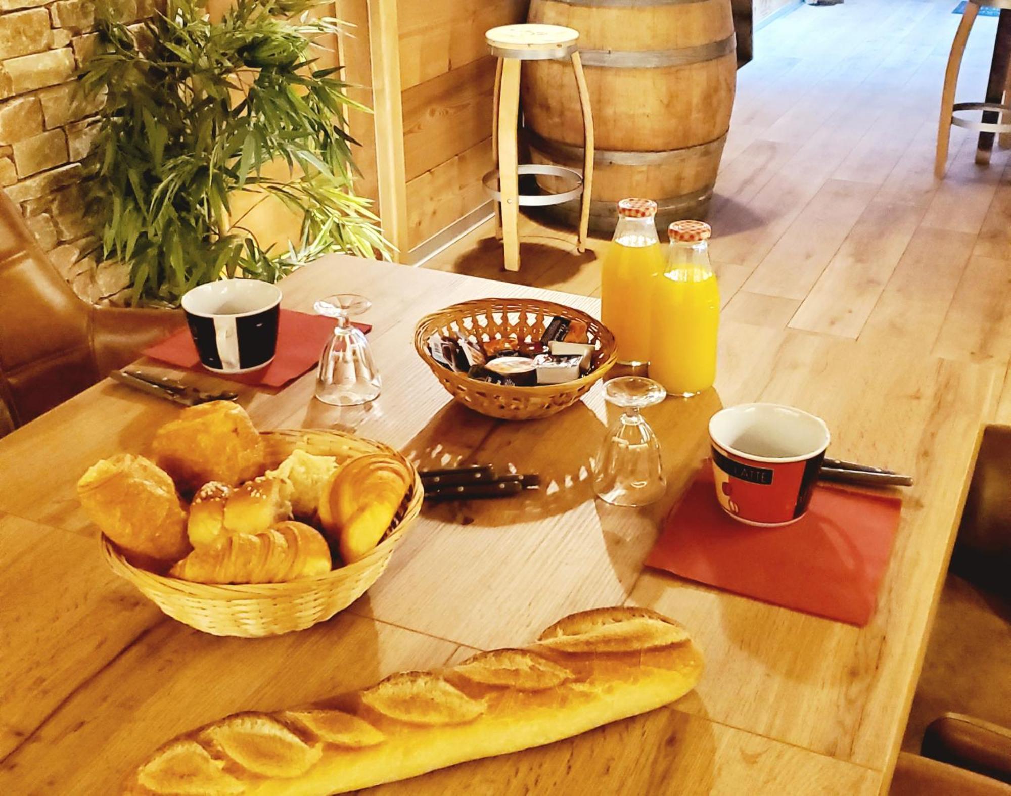 Orchamps-Vennes Del Vino Bar A Vin & Guitares Appartement Sauna Terrasse Garage المظهر الخارجي الصورة