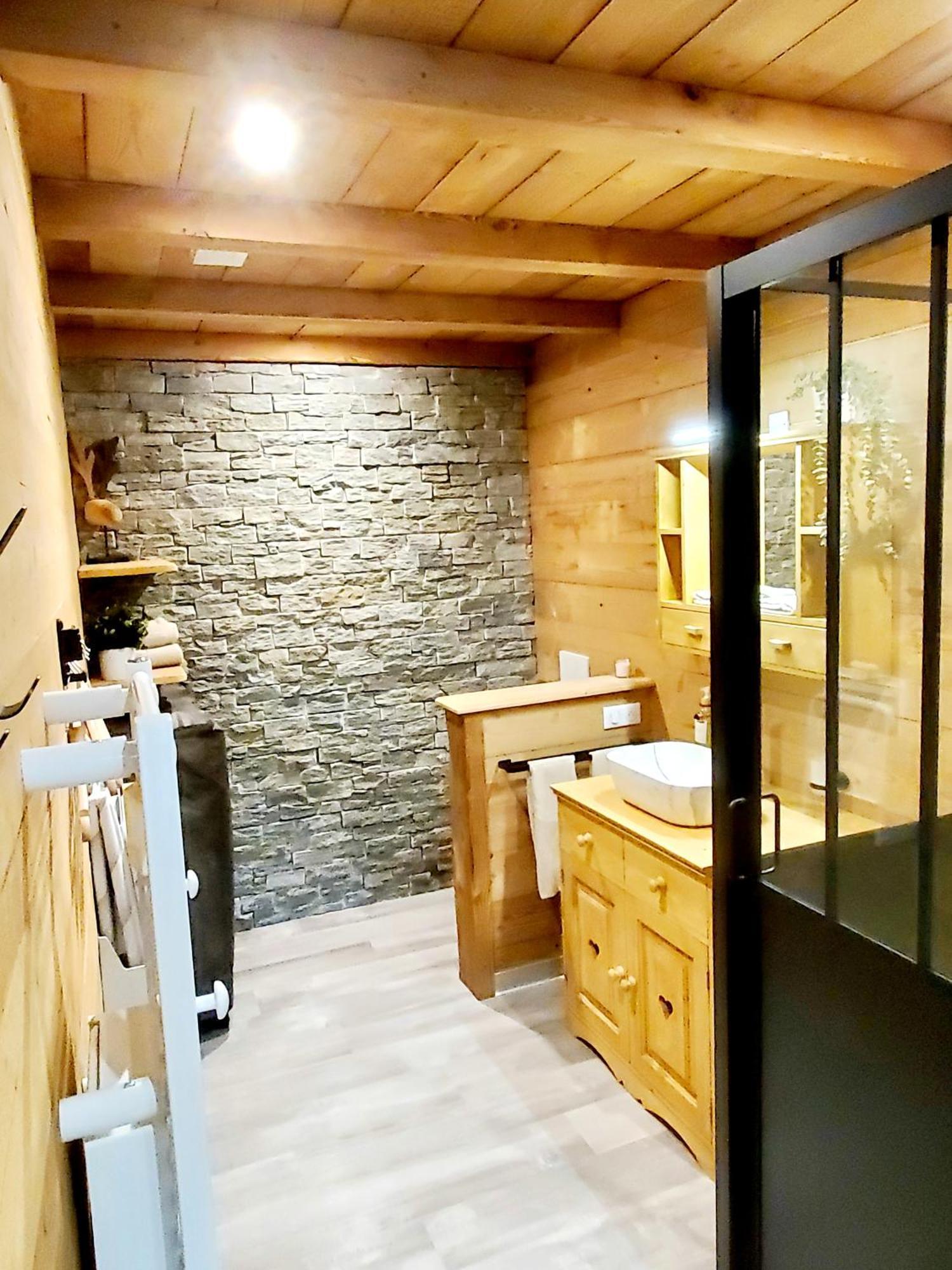 Orchamps-Vennes Del Vino Bar A Vin & Guitares Appartement Sauna Terrasse Garage المظهر الخارجي الصورة