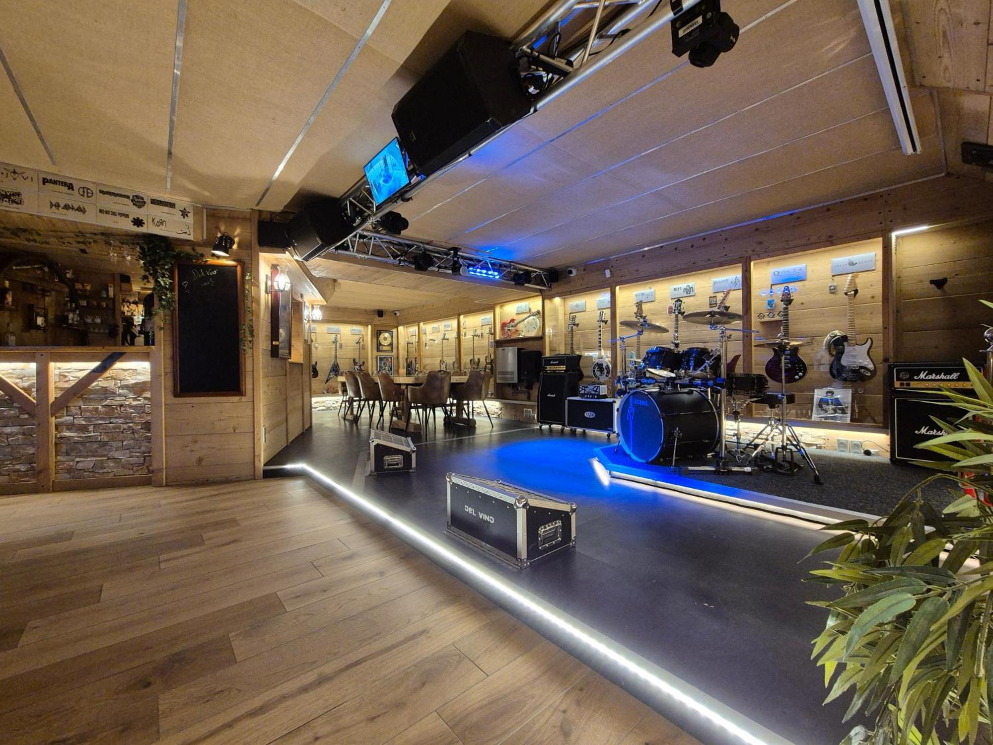 Orchamps-Vennes Del Vino Bar A Vin & Guitares Appartement Sauna Terrasse Garage المظهر الخارجي الصورة